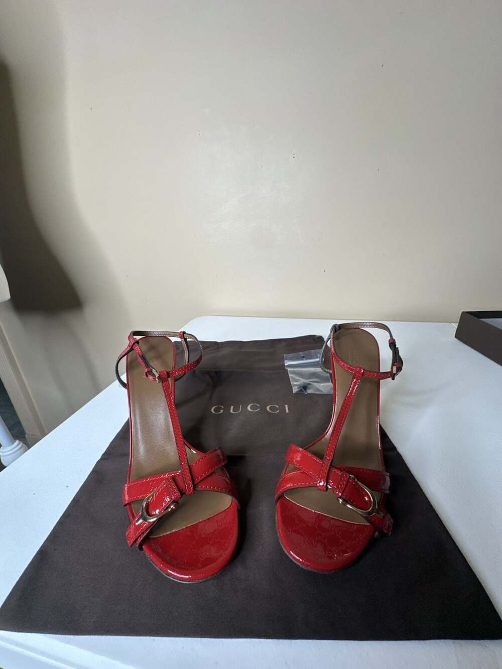 Gucci T-Strap Heels Size 38.5 Red Patent Leather Slingback Sandals